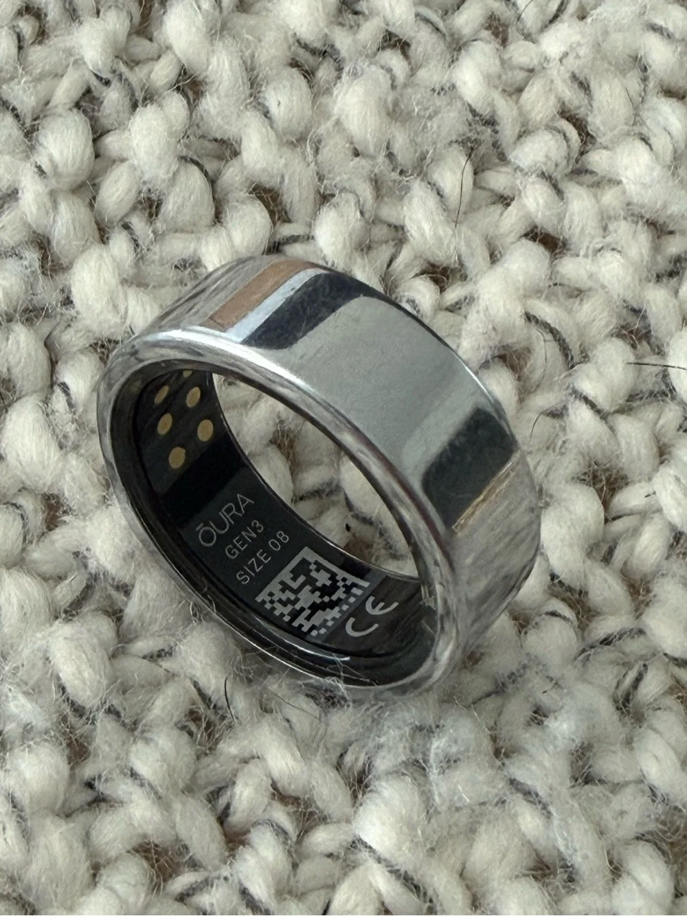 Oura Ring Gen 3 Heritage Silver Size 8 + Charger